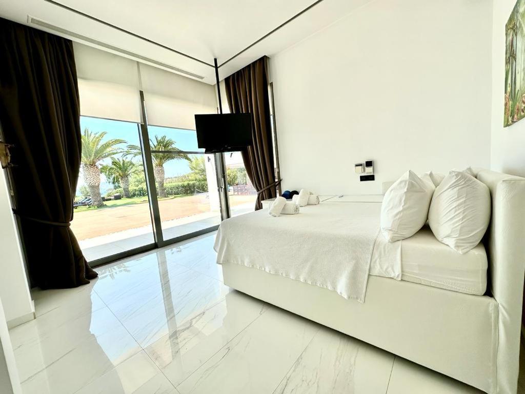 Leblanc Luxurious Beachfront Villa, Gcollectiongr 에르미오니 외부 사진